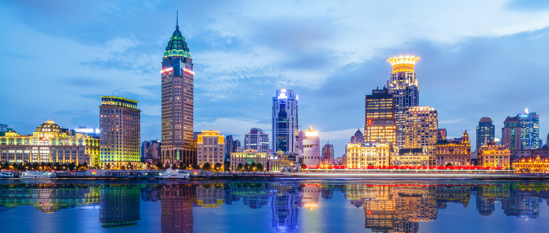 Shanghai Public Relations Association holds New Year film reception